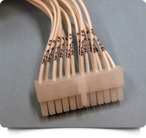 ISAN Industrias Técnicas S.C.V. cables rojos